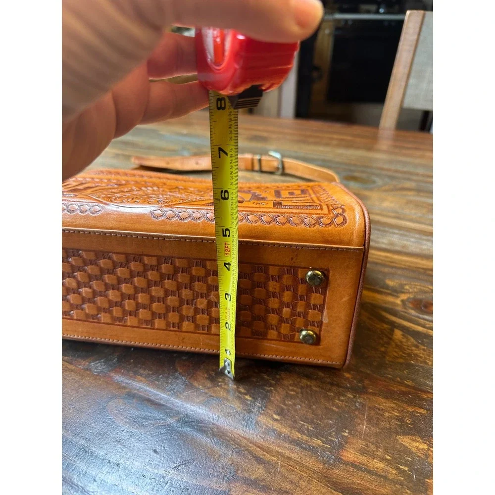 Vintage Hand Tooled Mexican Leather Crossbody Bag Aztec Calendar Mayan Pyramid - Picture 10 of 17